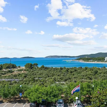 Amazing In Podsolarsko